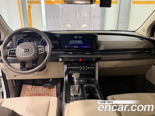 Kia Canival 2021 — photo 9