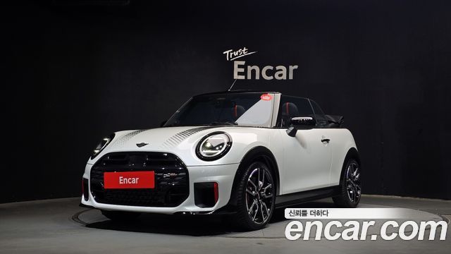 Mini Cooper Convertible 2026 — photo 1
