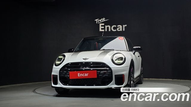 Mini Cooper Convertible 2026 — photo 3