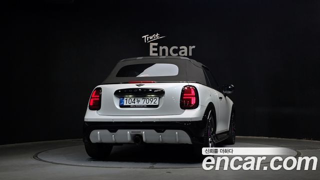 Mini Cooper Convertible 2026 — photo 4