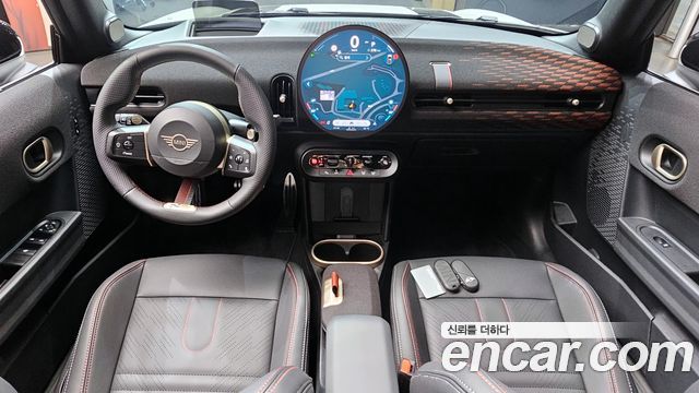 Mini Cooper Convertible 2026 — photo 10