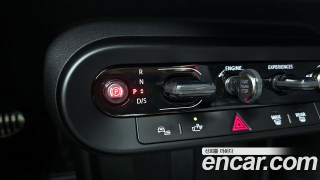 Mini Cooper Convertible 2026 — photo 12