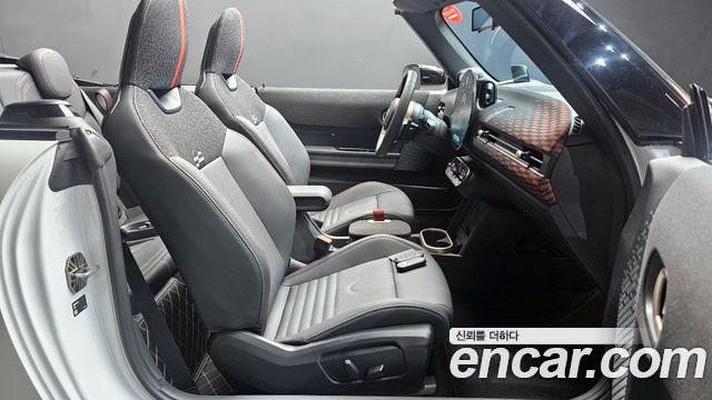 Mini Cooper Convertible 2026 — photo 17
