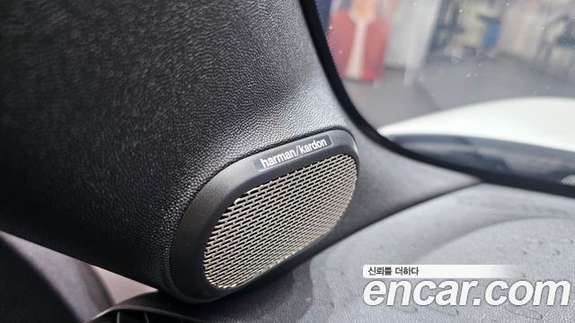 Mini Cooper Convertible 2026 — photo 27