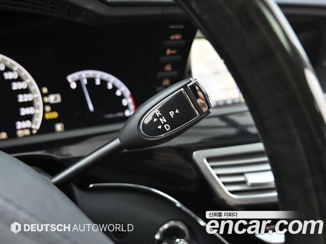 Mercedes-Benz S-Class 2012 — photo 9