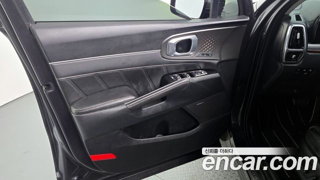 Kia Sorento 2023 — photo 14