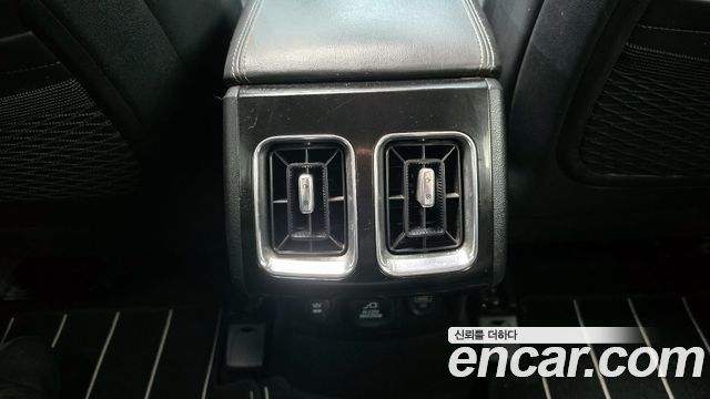 Kia Sorento 2023 — photo 31