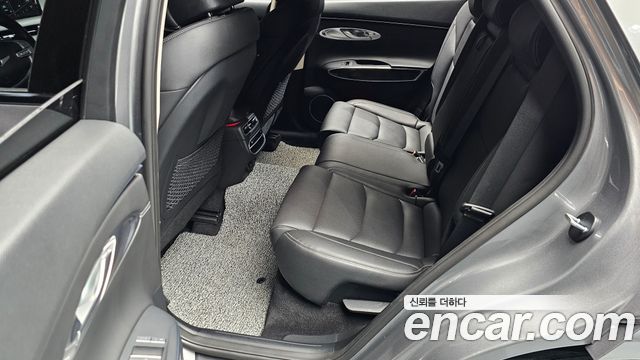 Genesis GV70 2023 — photo 12