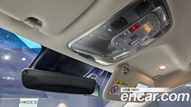 Genesis GV70 2023 — photo 18