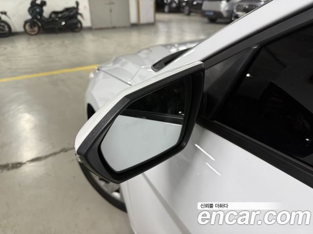 Hyundai AVANTE 2021 — photo 17
