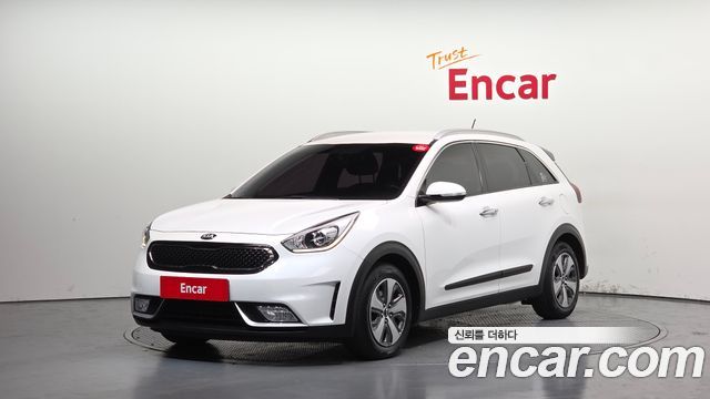 Kia Niro 2018 — photo 1