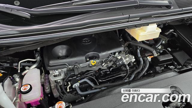 Toyota Alphard 2024 — photo 6