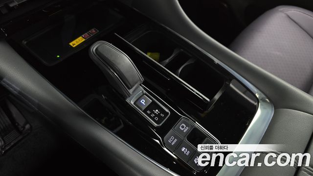 Toyota Alphard 2024 — photo 12