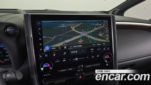 Toyota Alphard 2024 — photo 18