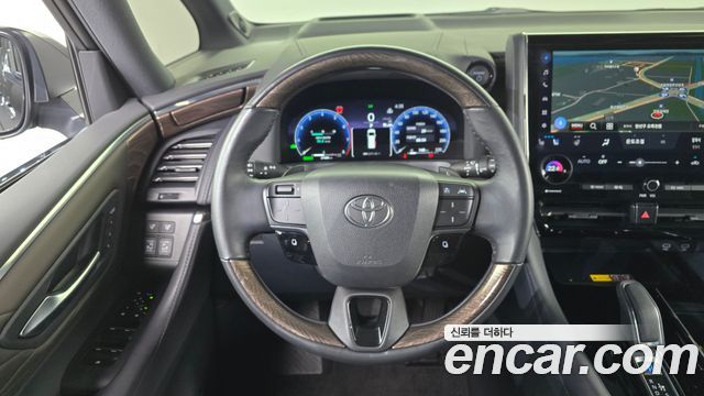 Toyota Alphard 2024 — photo 19