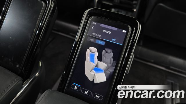 Toyota Alphard 2024 — photo 23