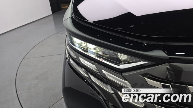 Toyota Alphard 2024 — photo 8