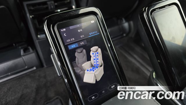 Toyota Alphard 2024 — photo 31
