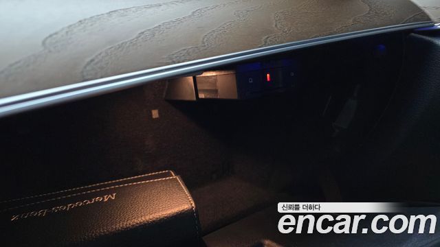 Mercedes-Benz E-Class 2019 — photo 28
