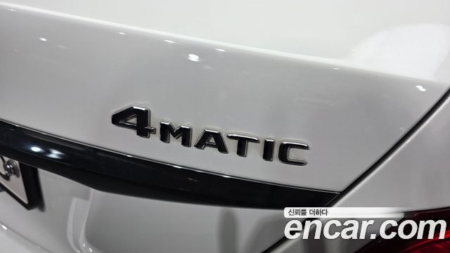 Mercedes-Benz E-Class 2019 — photo 29