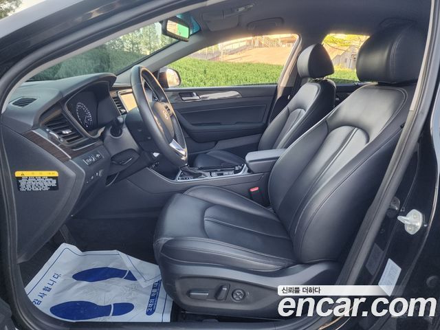 Hyundai Sonata 2018 — photo 12