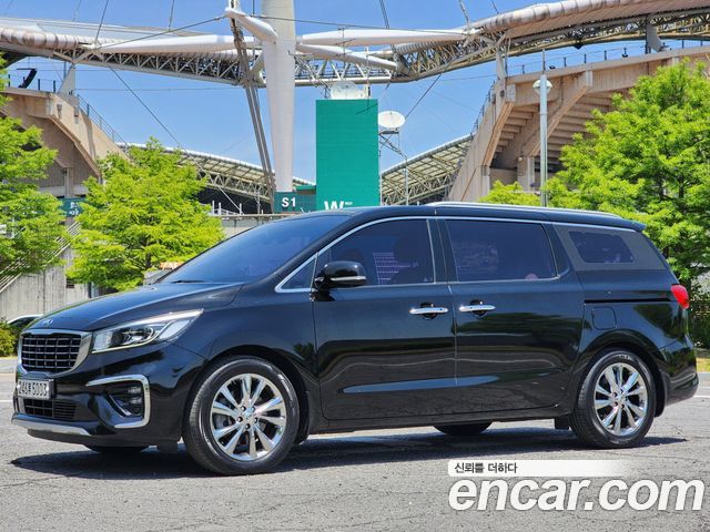 Kia Canival 2019 — photo 3