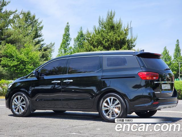 Kia Canival 2019 — photo 5