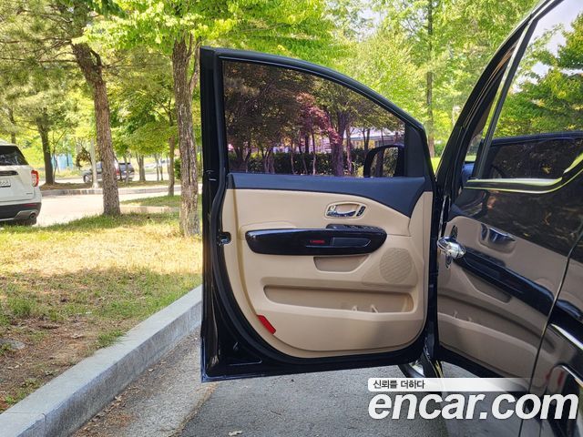 Kia Canival 2019 — photo 10