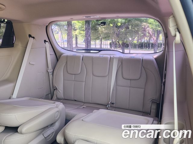Kia Canival 2019 — photo 14