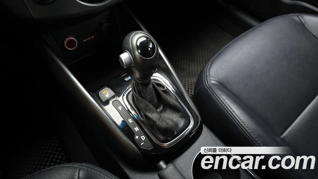 Kia Porte 2012 — photo 12