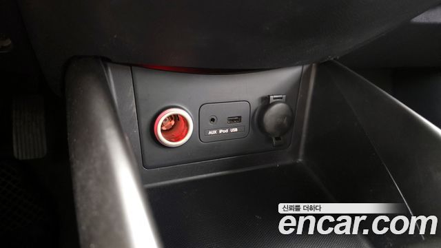 Kia Porte 2012 — photo 20