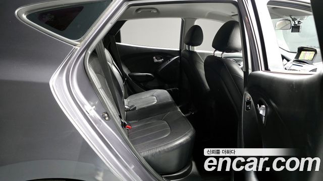 Hyundai Tucson 2011 — photo 12