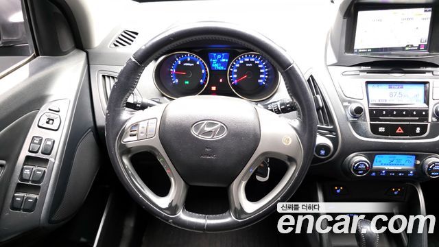 Hyundai Tucson 2011 — photo 13