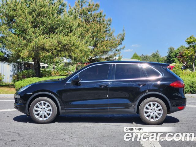 Porsche Cayenne 2012 — photo 3