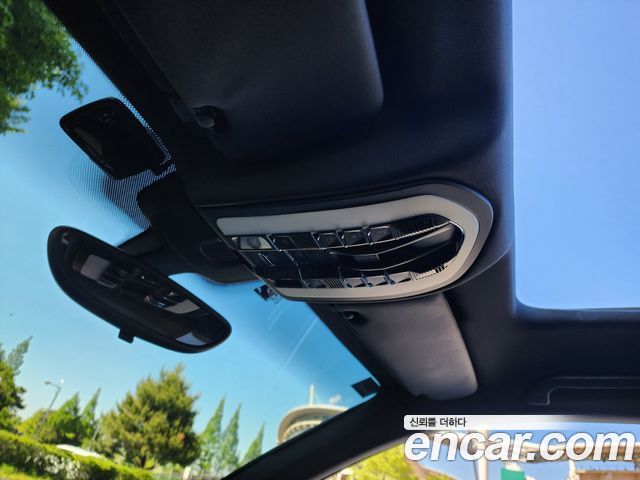 Porsche Cayenne 2012 — photo 12