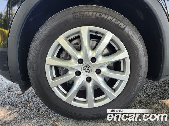 Porsche Cayenne 2012 — photo 18