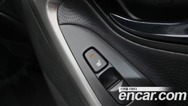 Hyundai AVANTE 2012 — photo 18