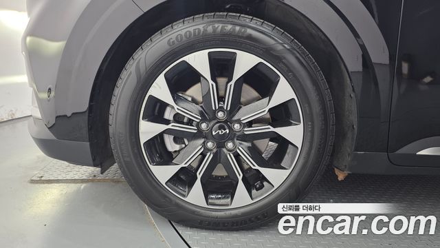 Kia Canival 2022 — photo 5
