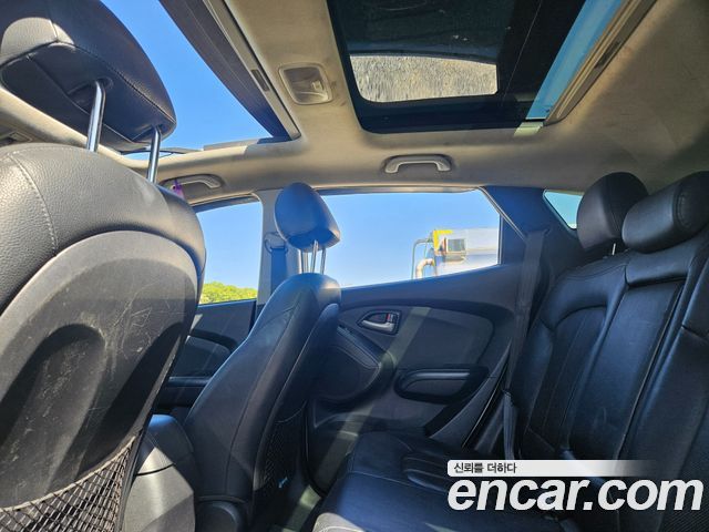 Hyundai Tucson 2010 — photo 8
