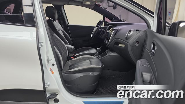 Renault Korea QM3 2018 — photo 17