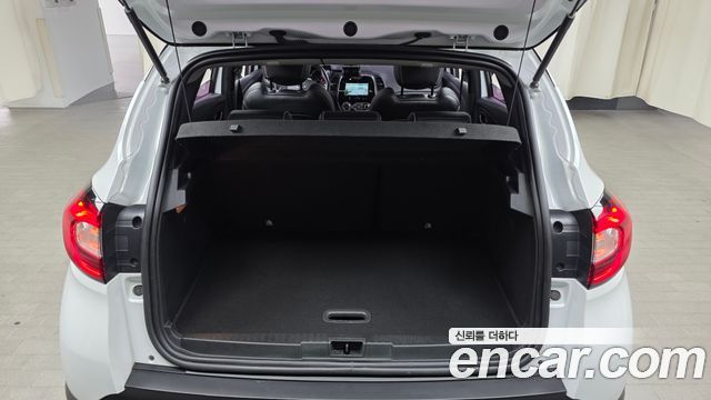 Renault Korea QM3 2018 — photo 25