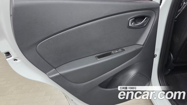 Renault Korea QM3 2018 — photo 15