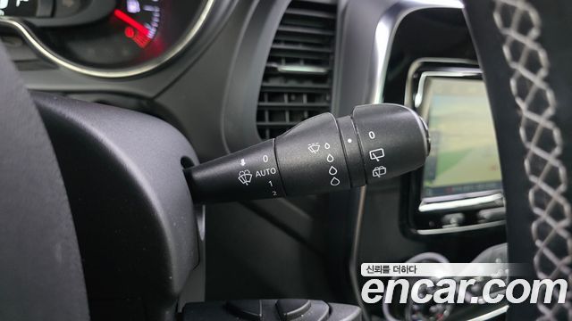 Renault Korea QM3 2018 — photo 27