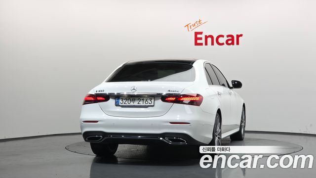 Mercedes-Benz E-Class 2021 — photo 4