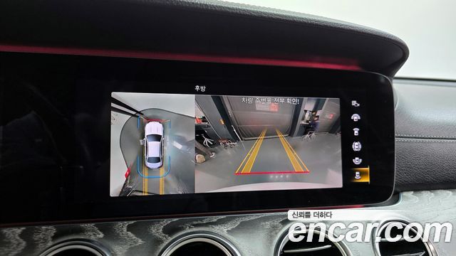 Mercedes-Benz E-Class 2021 — photo 20