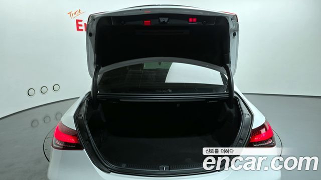 Mercedes-Benz E-Class 2021 — photo 23