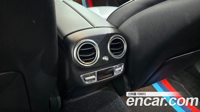Mercedes-Benz E-Class 2021 — photo 30