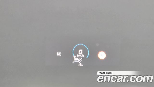 Mercedes-Benz E-Class 2021 — photo 31