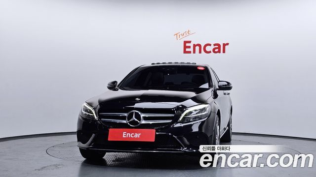 Mercedes-Benz C-Class 2020 — photo 3