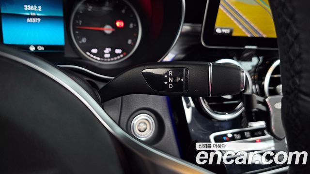Mercedes-Benz C-Class 2020 — photo 9